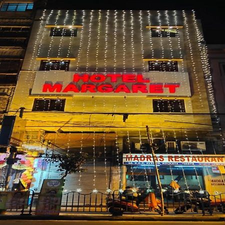 Hotel Margaret, コルカタ エクステリア 写真