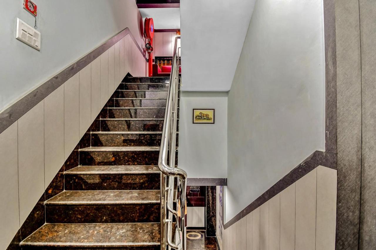 Hotel Margaret, コルカタ エクステリア 写真