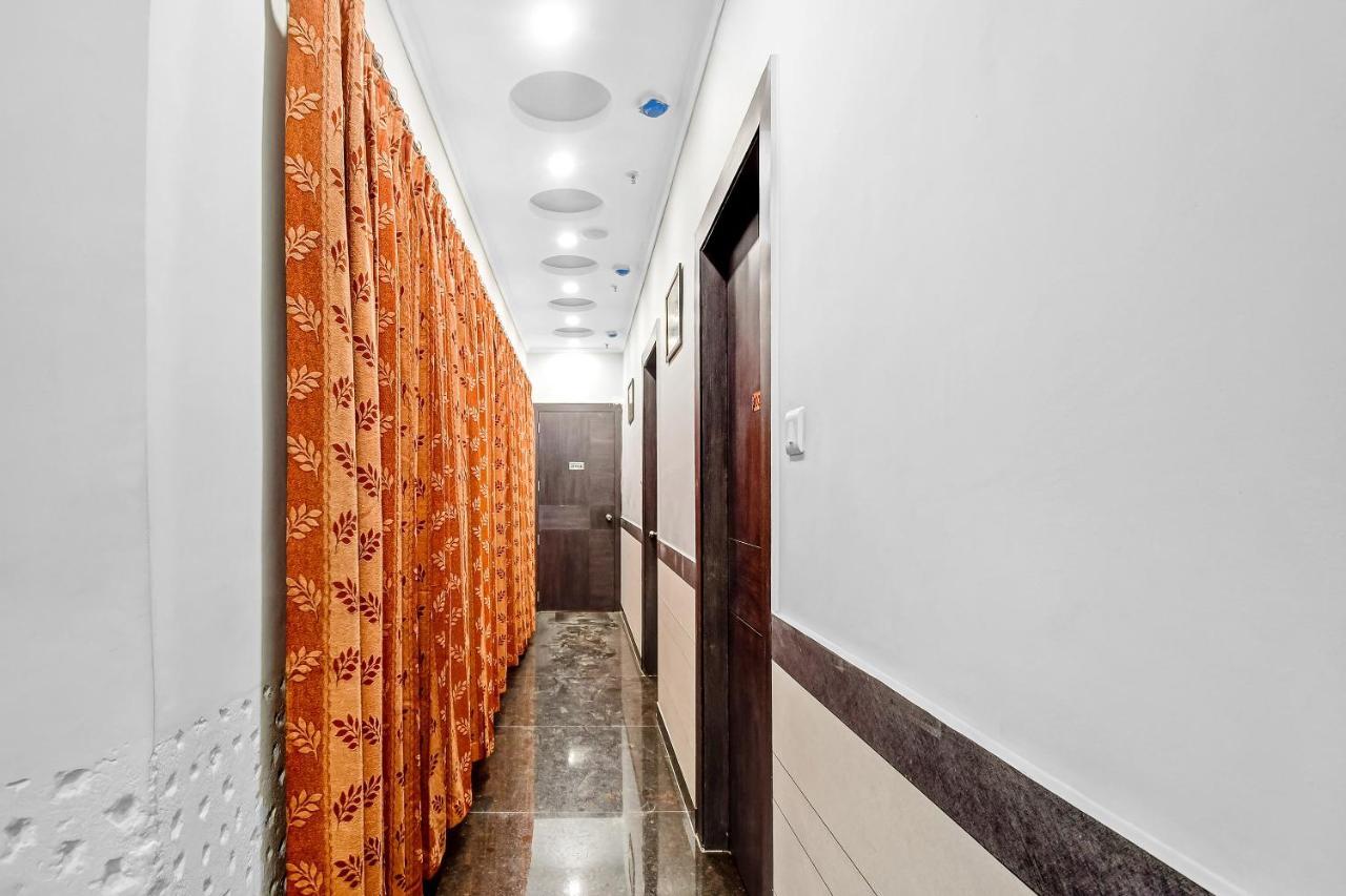 Hotel Margaret, コルカタ エクステリア 写真